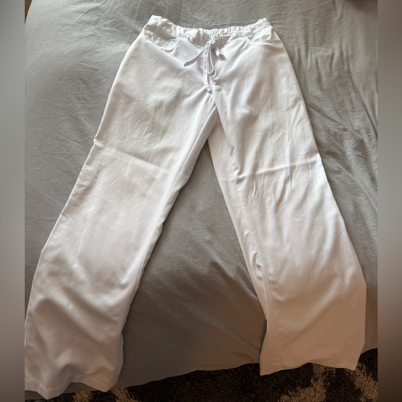 Greys anatomy white scrub pants - Picture 3 of 3
